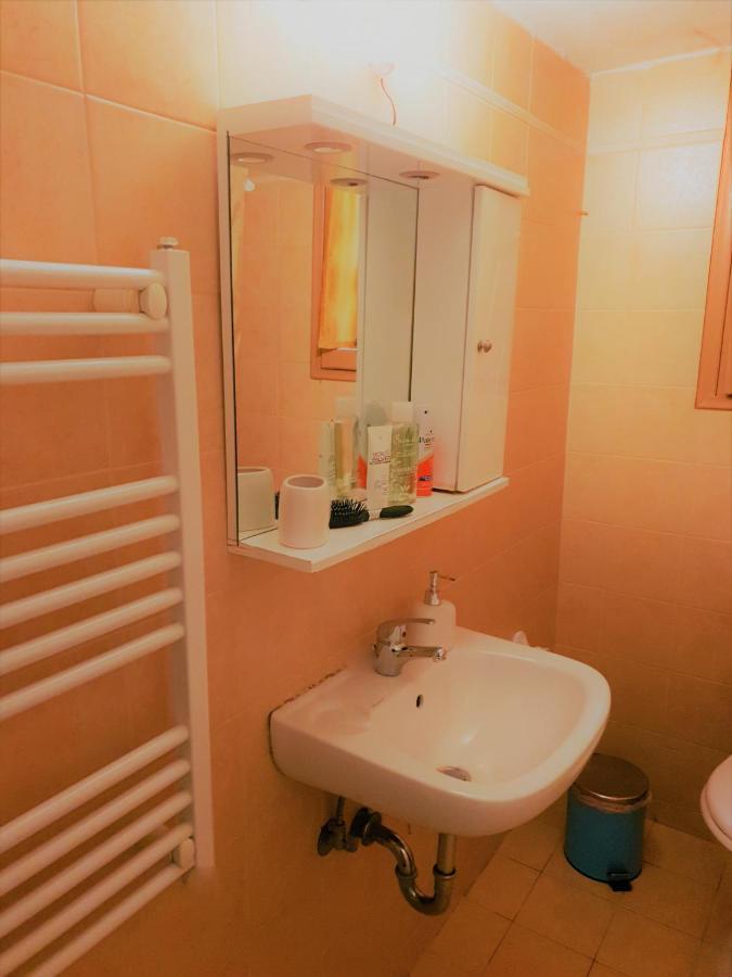 House With Yard Subway 5Min Walk Apartment Атина Екстериор снимка